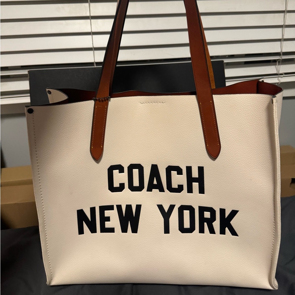COACH Relay Tote Bag With Coach Graphic